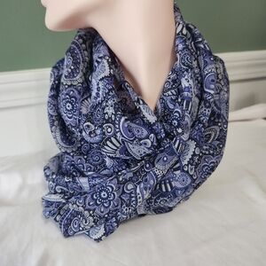 Blue Paisley Women's Infinity Scarf